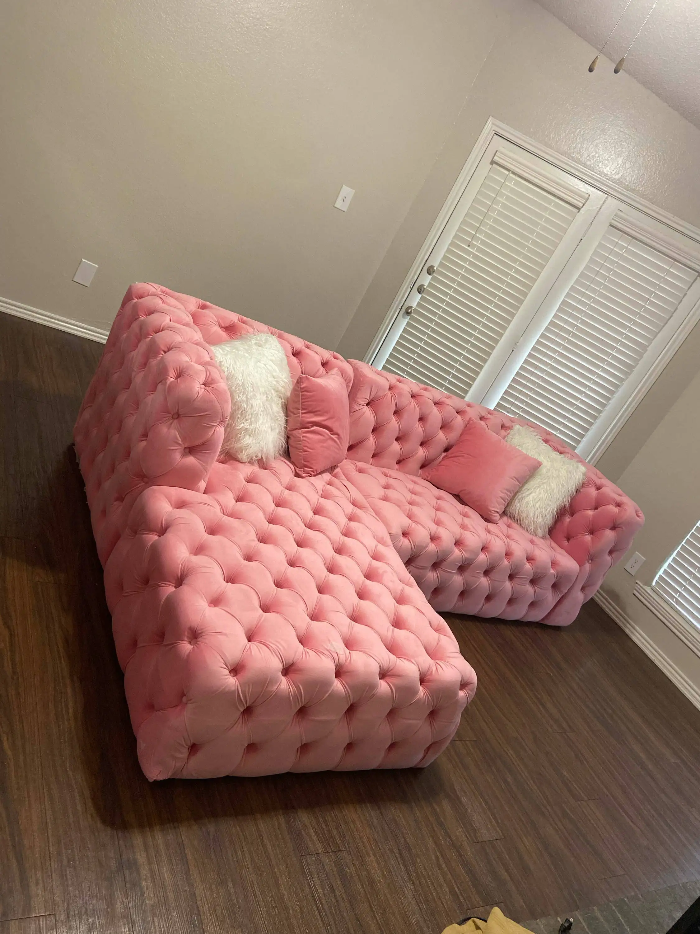 pink sofa.jpg
