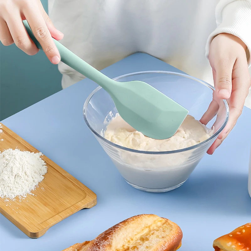 Food Grade Cooking Non Stick Butter Mini Kitchen Pastry Tools Heat Resistant Smoother Dough Cream Scraper Cake Silicone Spatula