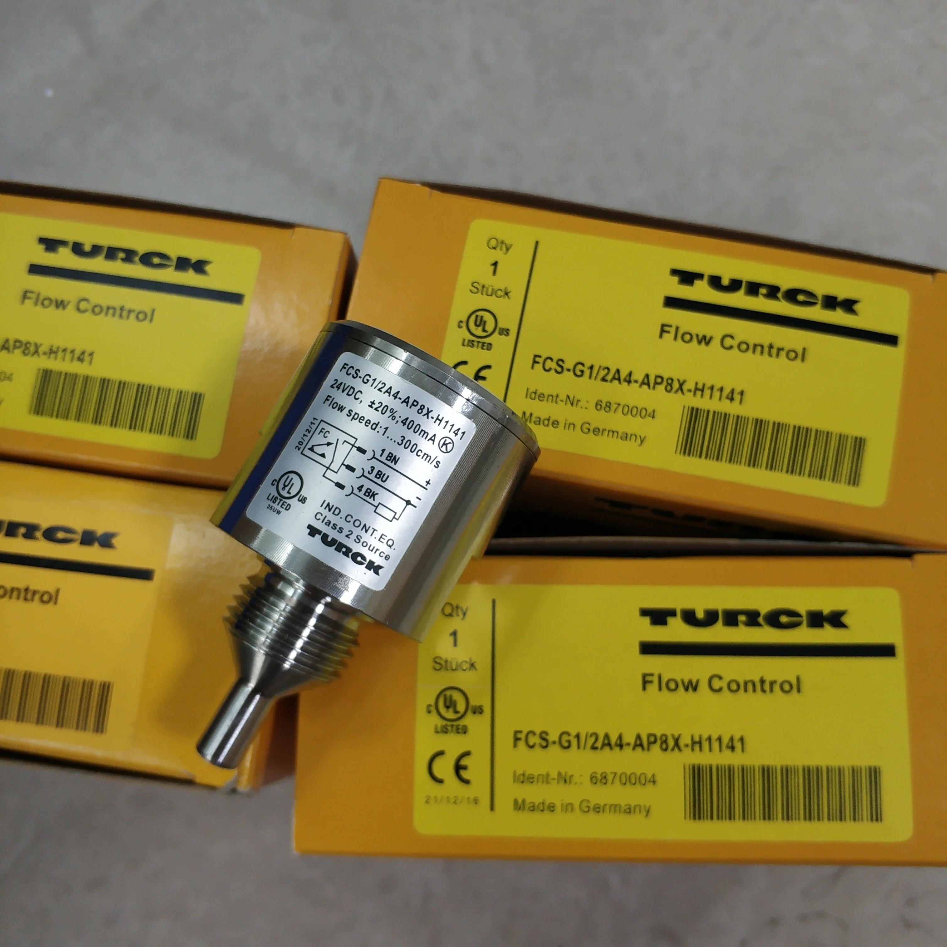 Turck flow control r FCS-G1/2A4-AP8X-H1141 compact plug in flow sensor