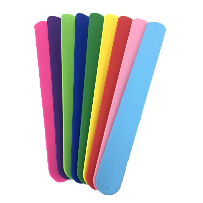 Разноцветные силиконовые браслеты с подлокотниками