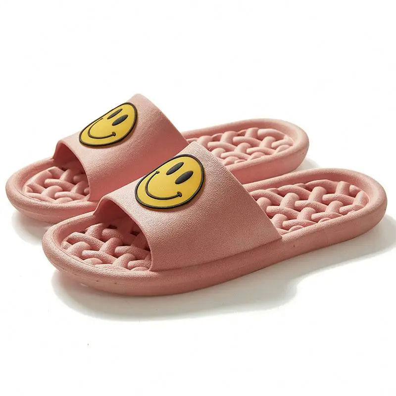 Indoor Outdoor Slippers In Various ColorsHot sale products custom smiley face slippers Response Rate 100%