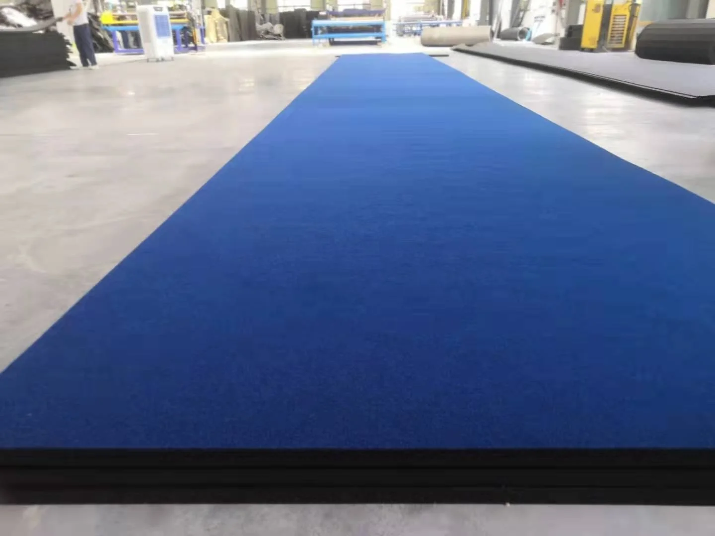 Wholesale Factory Price Flexible Gymnastic Equipment Carpet Bonded Mats Roll Cheerleading Mats