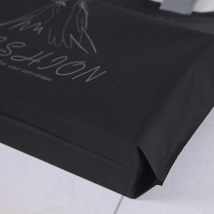 Custom Printed Logo Biodegradable Clothes Shopping Poly PE Plastic Shopping Bag With Handle