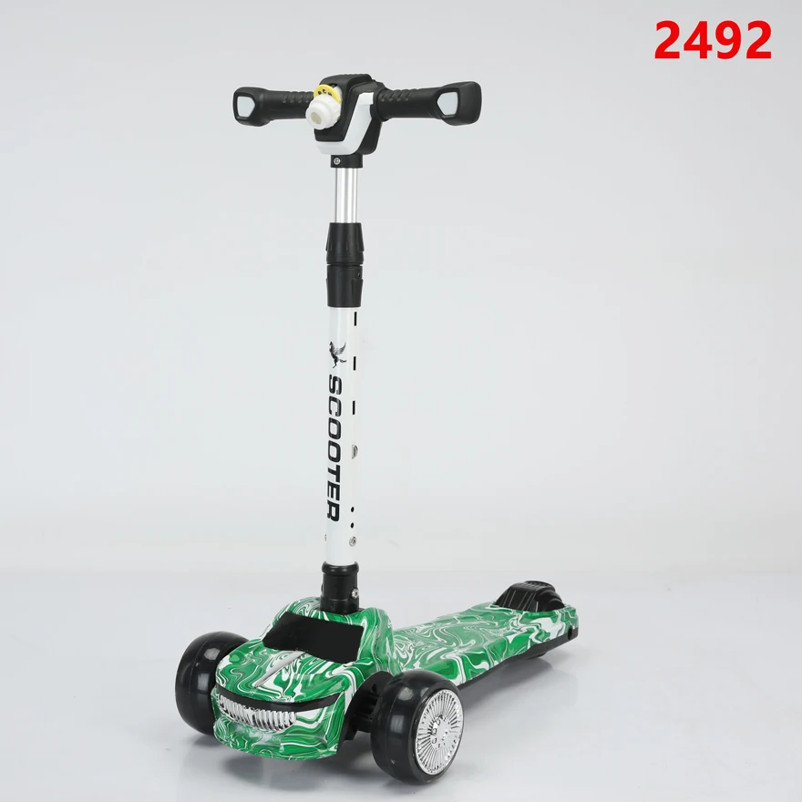 2024 kids scooter with projection function kids car scooter