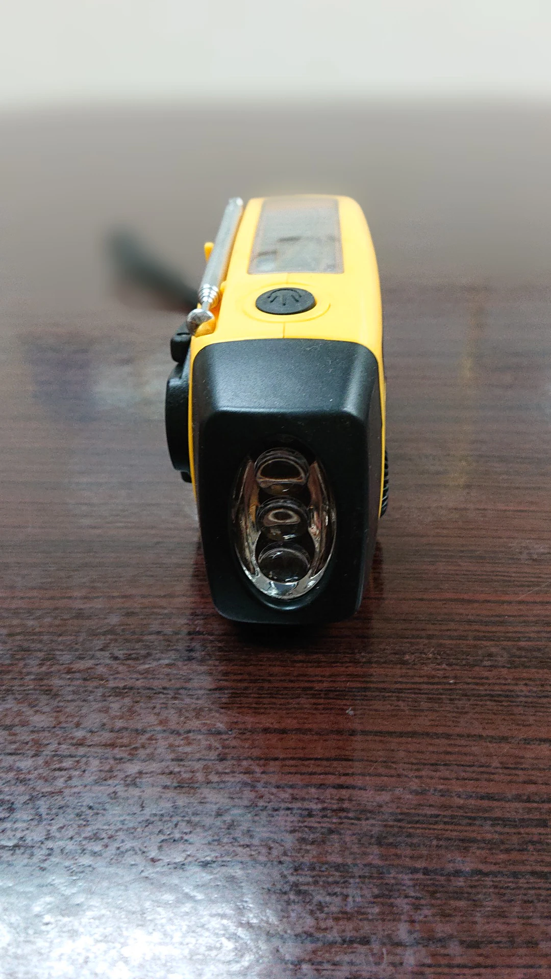 Flashlight Hand Rolling Generator 3 Led Flash Light  Emergency Radio