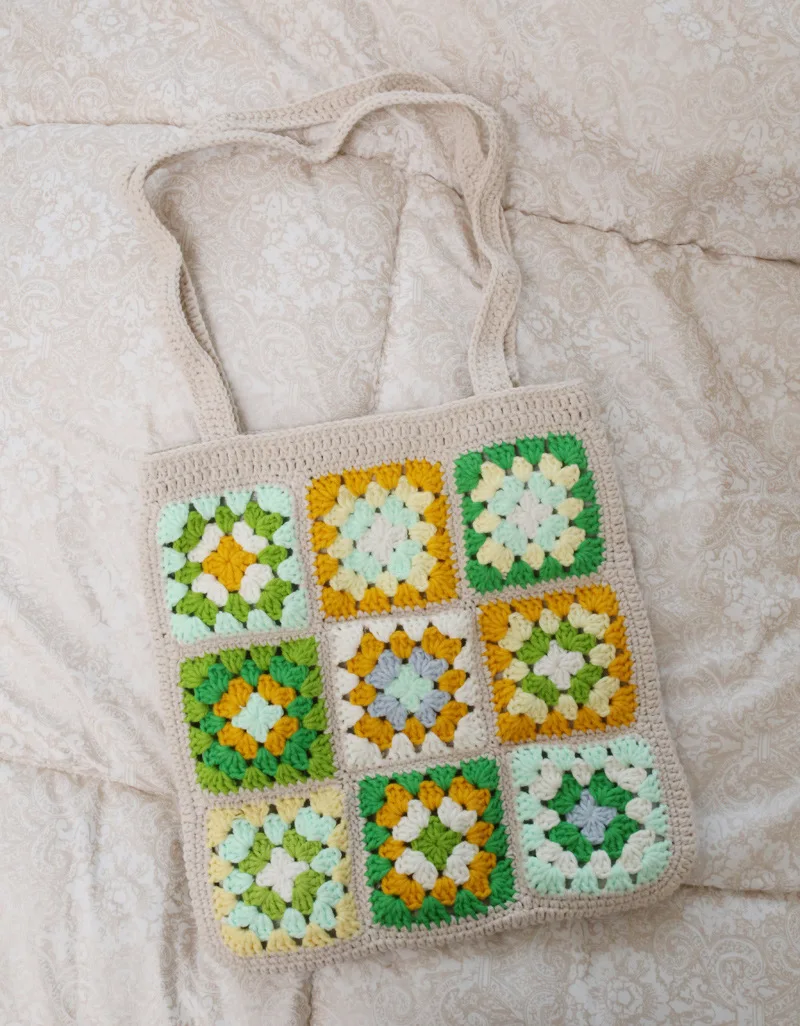 New Arrival Designer Handmade Retro Knitted Bag Granny Square Purse Bohemian Crochet Tote Bag