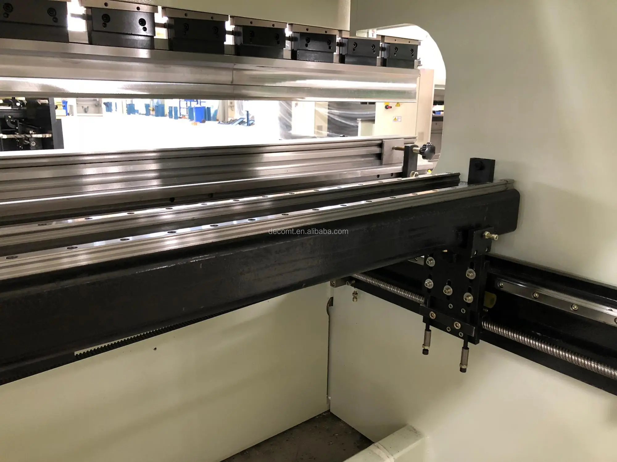 
2019 hydraulic CNC sheet metal bending machine used hydraulic press brake 