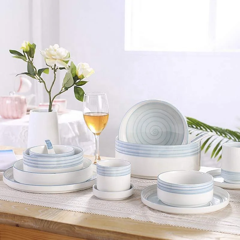 Hot Selling Good Quality Home Hotel Luxurious Design Fine Bone China Dinnerware Sets Ceramic Dinner Sets