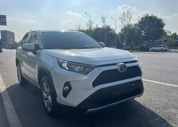 Б/у Toyota Rav4 2020 2021 2022 2023 2WD 4WD Plus для продажи