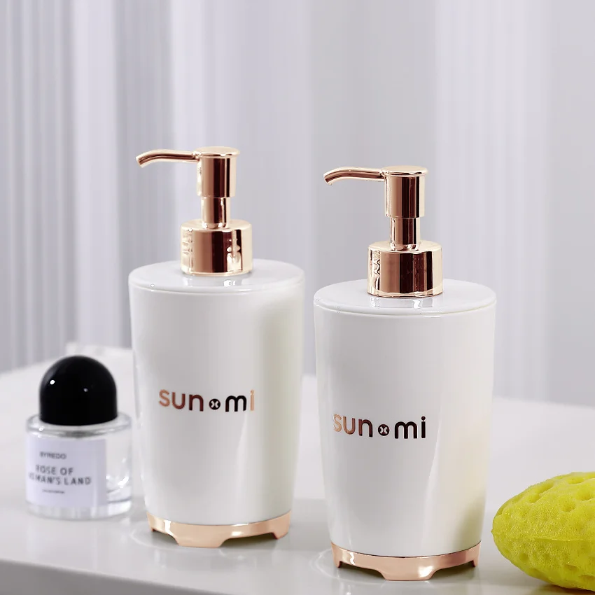 Роскошные аксессуары для ванной комнаты пластиковый Лосьон дезинфицирующее средство диспенсер бутылка белого мыла рук жидкий домашнего отеля