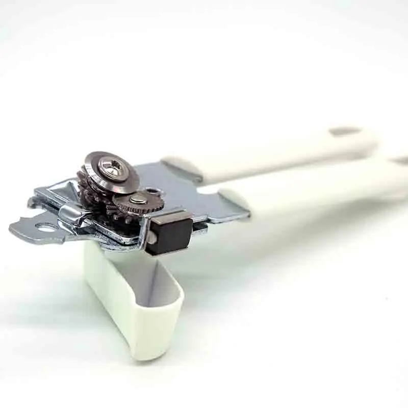 Sharp Cutting Blade Manual Can Opener with Ergonomic Handle