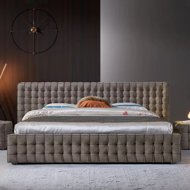 Luxury Italian Design Modern Bedroom Furniture Suede Leather Bed Frame in King Size Queen Bed for Hotels