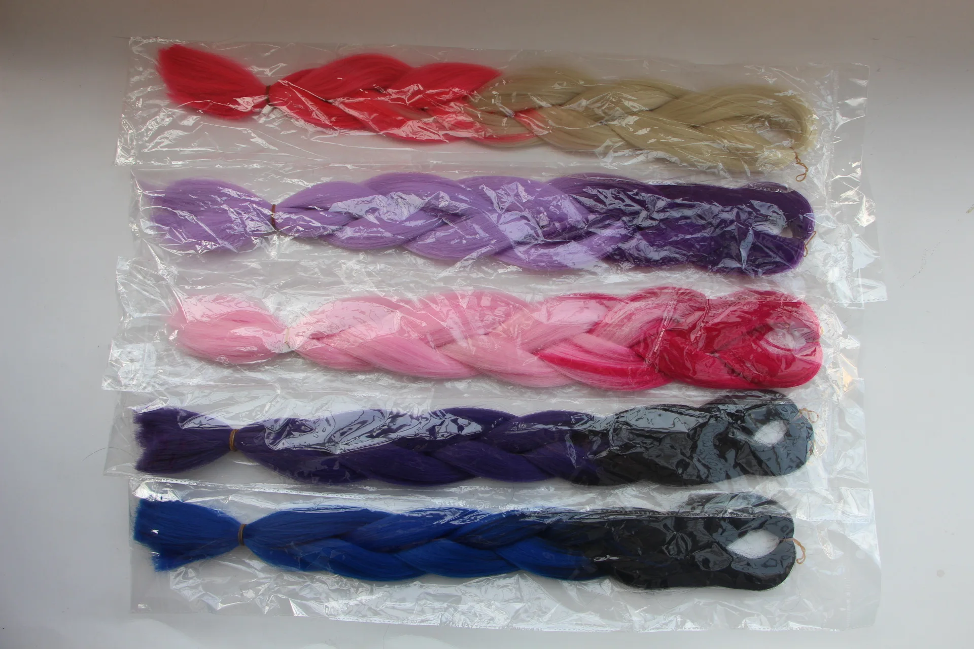 
Wholesale 82 iInch rainbow Ombre Prestretched Pre Stretched Jumbo Synthetic Braiding Hair Extensions 