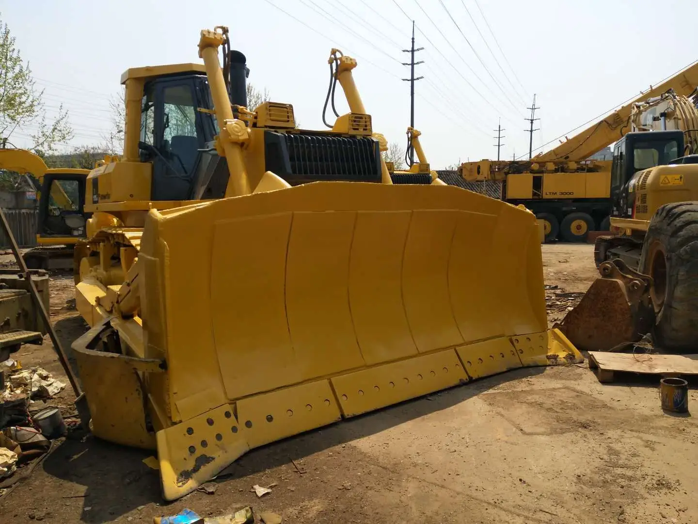 komatsu d155ax-5 (4).jpg