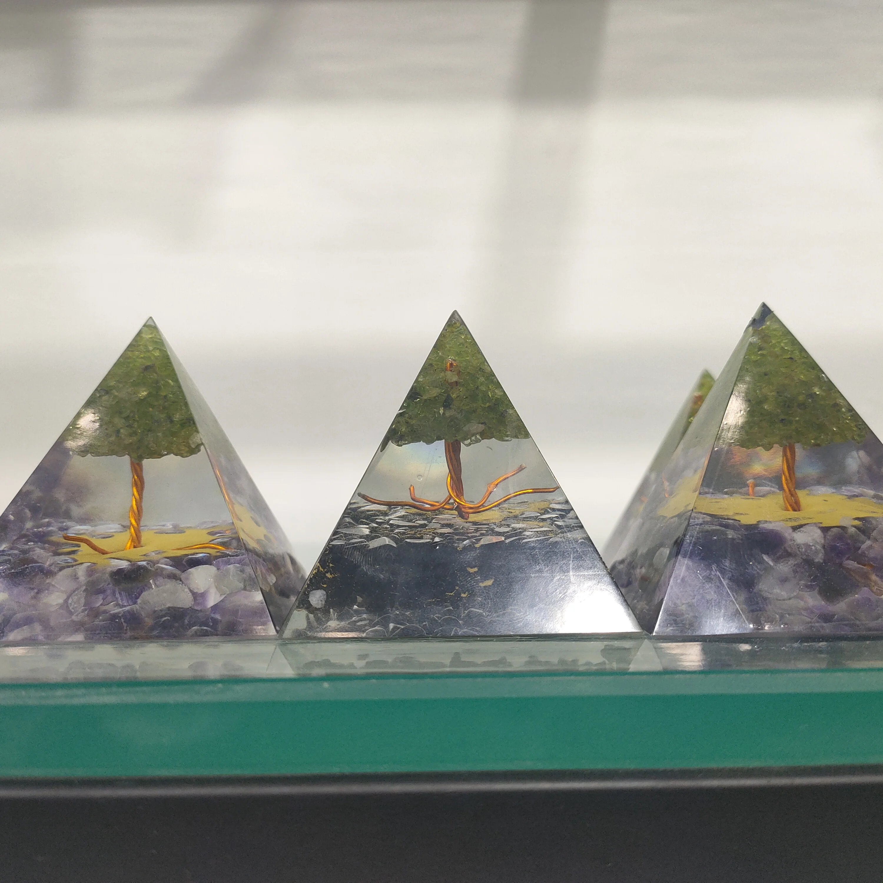 Wholesale Natural Crystal tower wand point Caribbean calcite tower for decoration