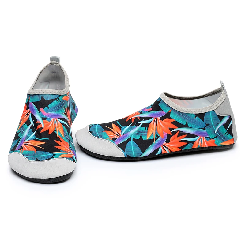 High Quality Comfortable Beach Shoes Water Sports Beach Swimming Hiking Flat Shoes For Women