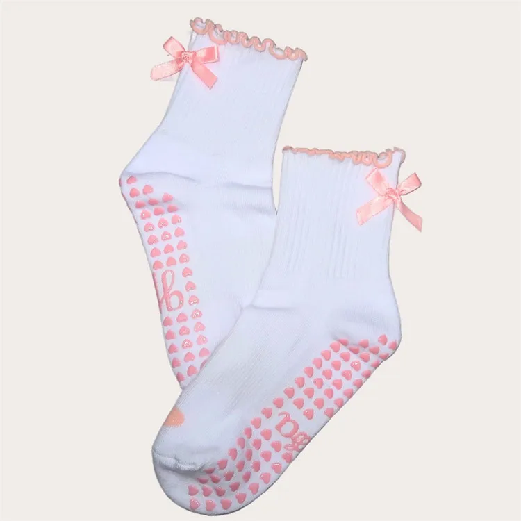 Anti Slip Yoga Pilates Grip Socks Embroider Logo Ballet Barre Cotton Crew Socks Custom Logo Grip Pilates Yoga Socks for Women