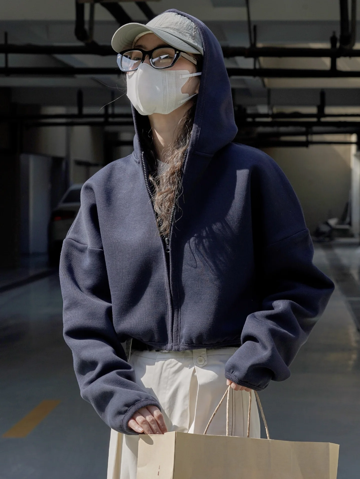 2023 Hot Selling 100% Cotton Embroidery OEM Services Hoodies Chinese Manufacturing Company Affordable Prices Women Hoodies