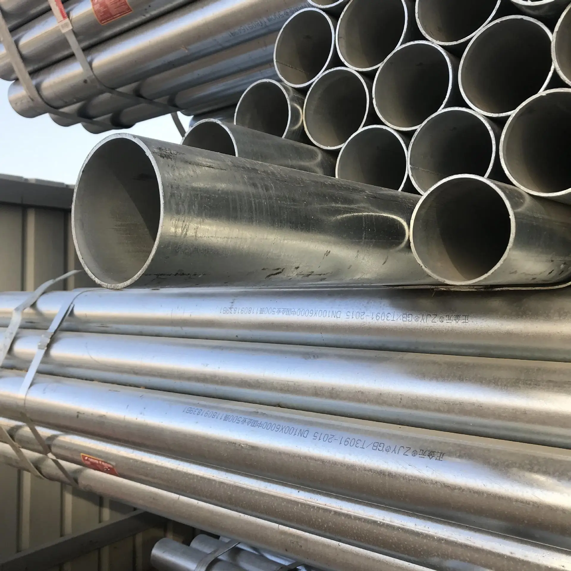 Very good price to sell Galvanized Steel Pipe and tubing 3/4' 1/2' 3/8' 6' Q235 Q345 A36 Q195 galvan steel tubular