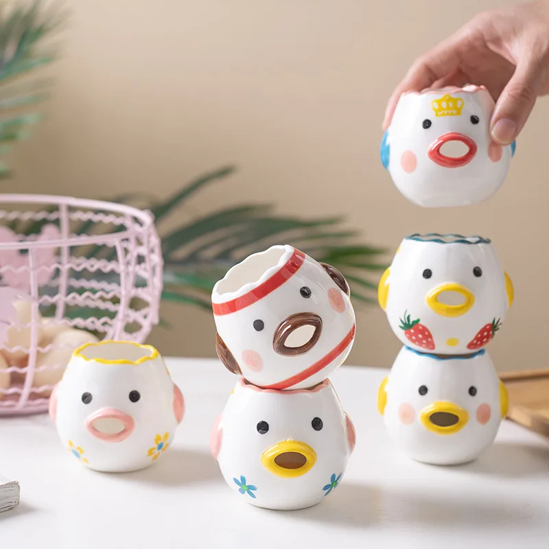 Custom Kitchen Accessories Baking Tools Funny egg shaped Dividers white Yolk Separator Ceramic egg cup holders  wholesale