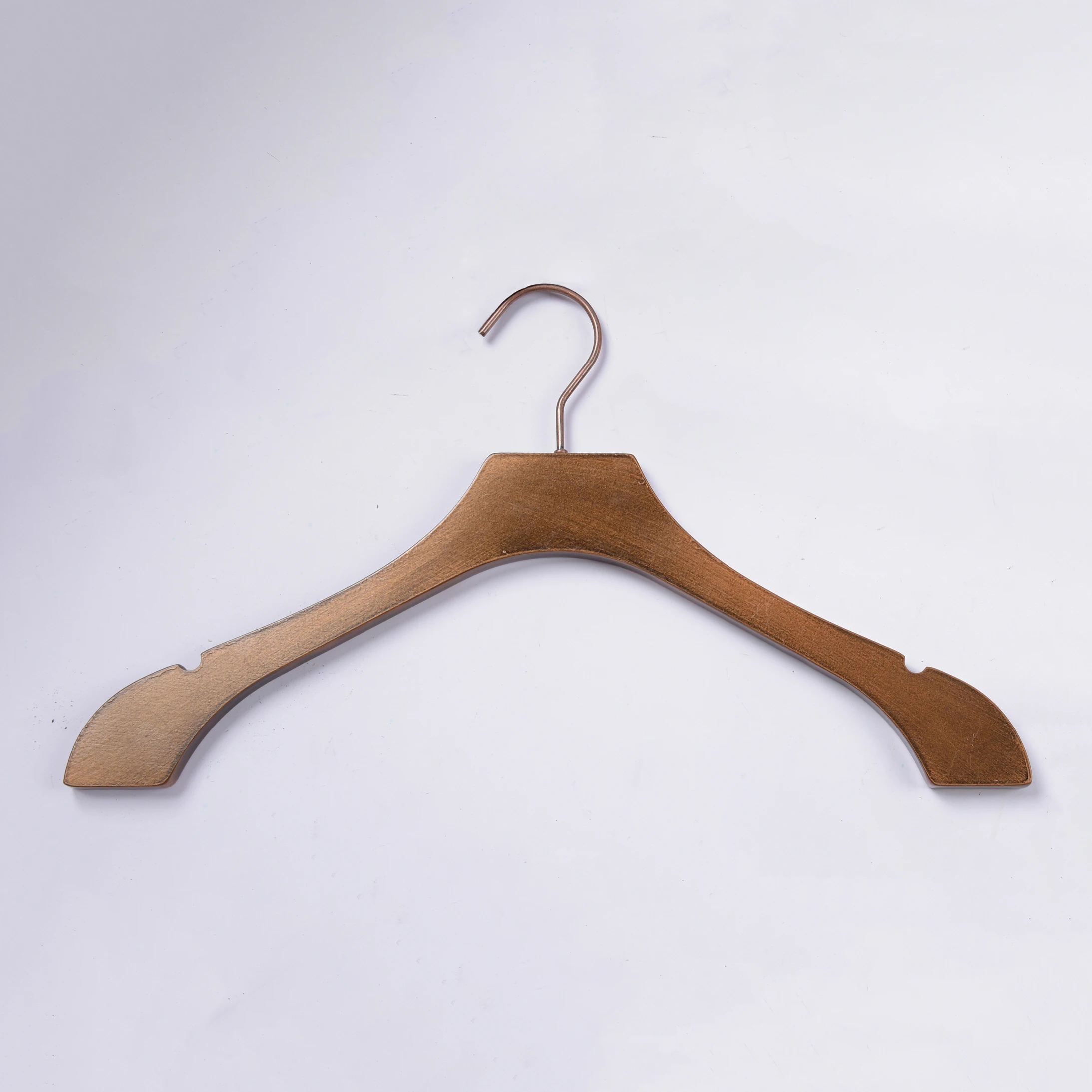 Wholesale Luxury Fashion  Antique Color Wooden Hanger with Notches for Clothes
