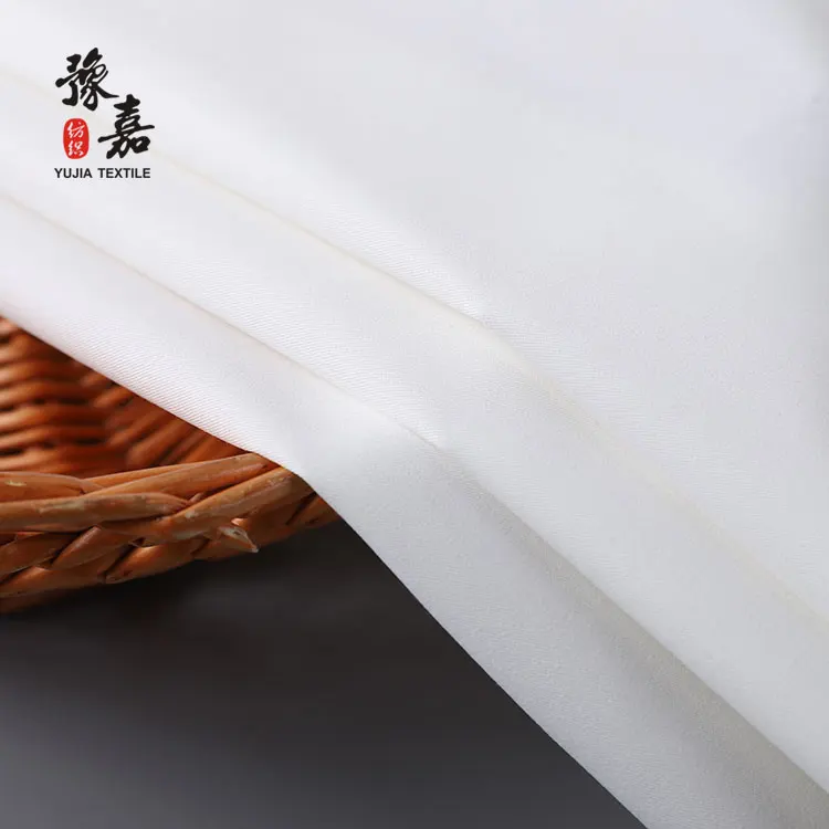 Medical White Twill Fabric in 100% Cotton Twill Doctor Uniform Fabric in Hospital