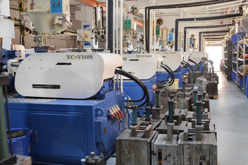 Molding Machine 4.jpg