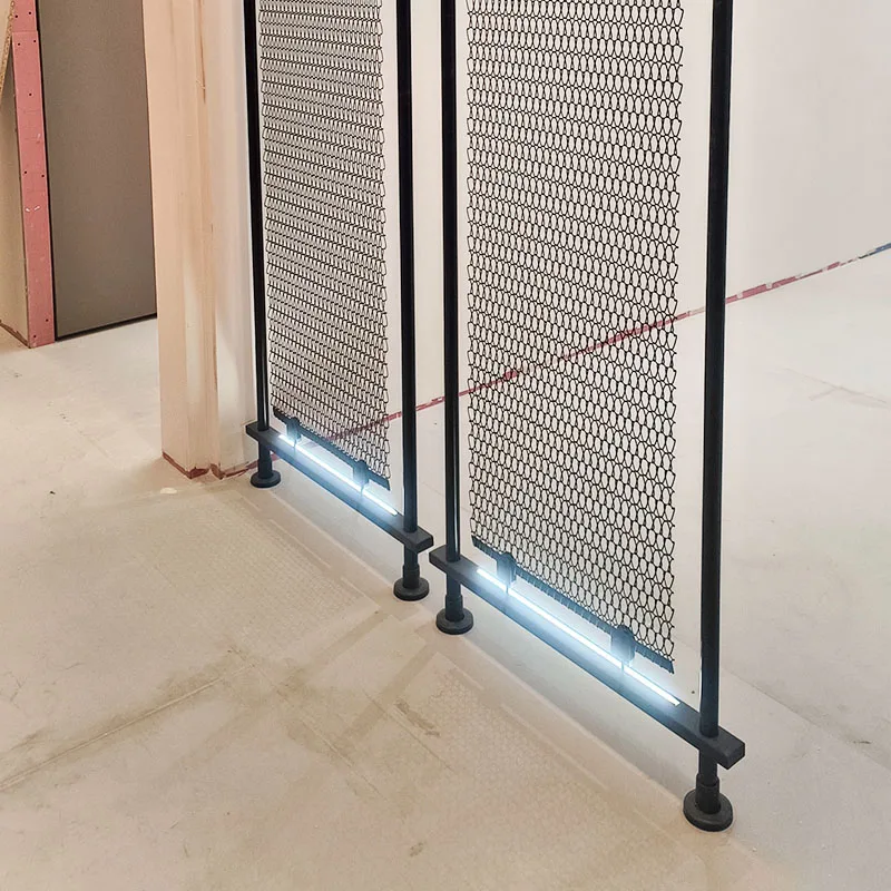Metal decoration mesh black warrior internet celebrity hotel club curtain wall stainless steel partition light luxury custom
