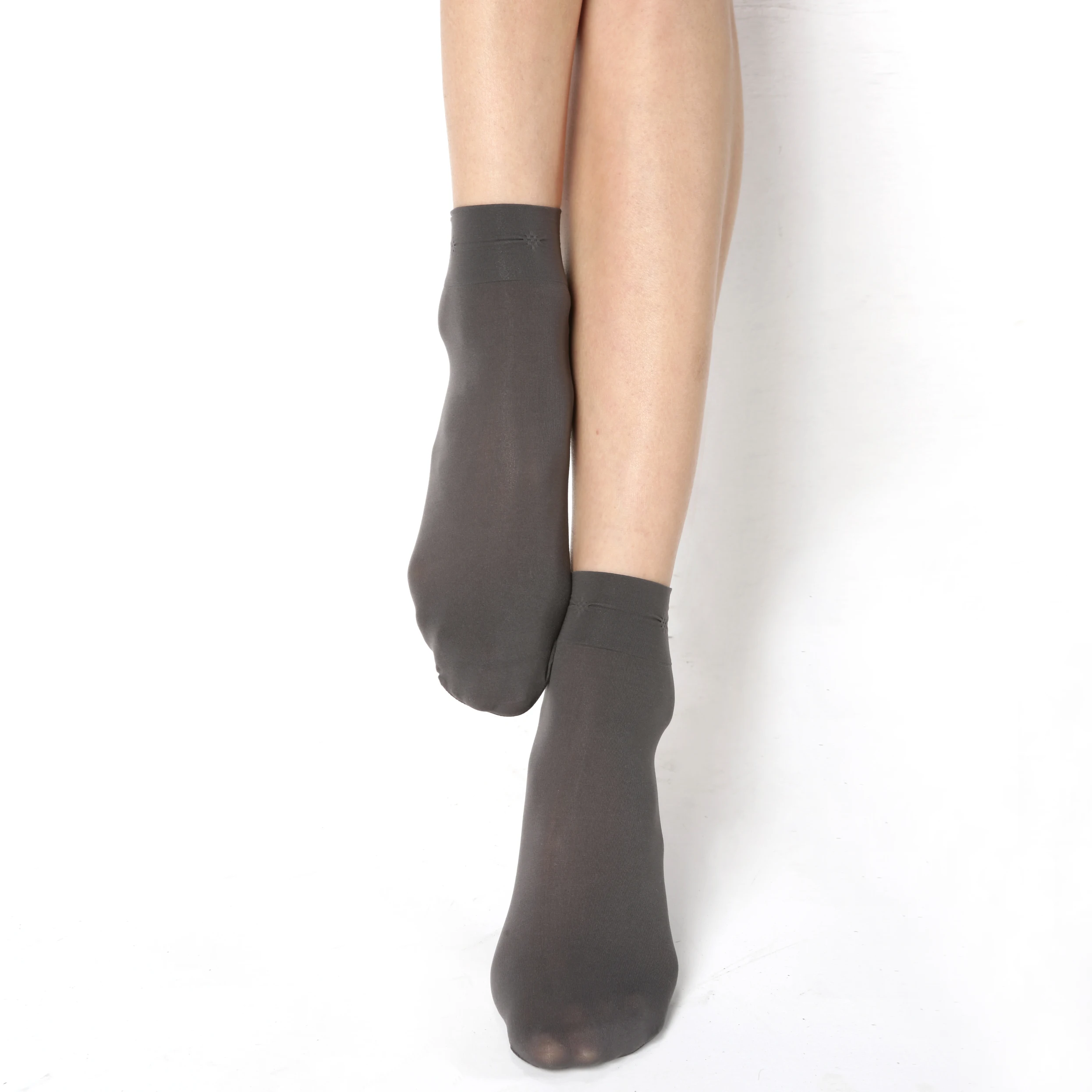 Hot Sale Breathable Lady Nylon Yarn For Disposable Try On Socks