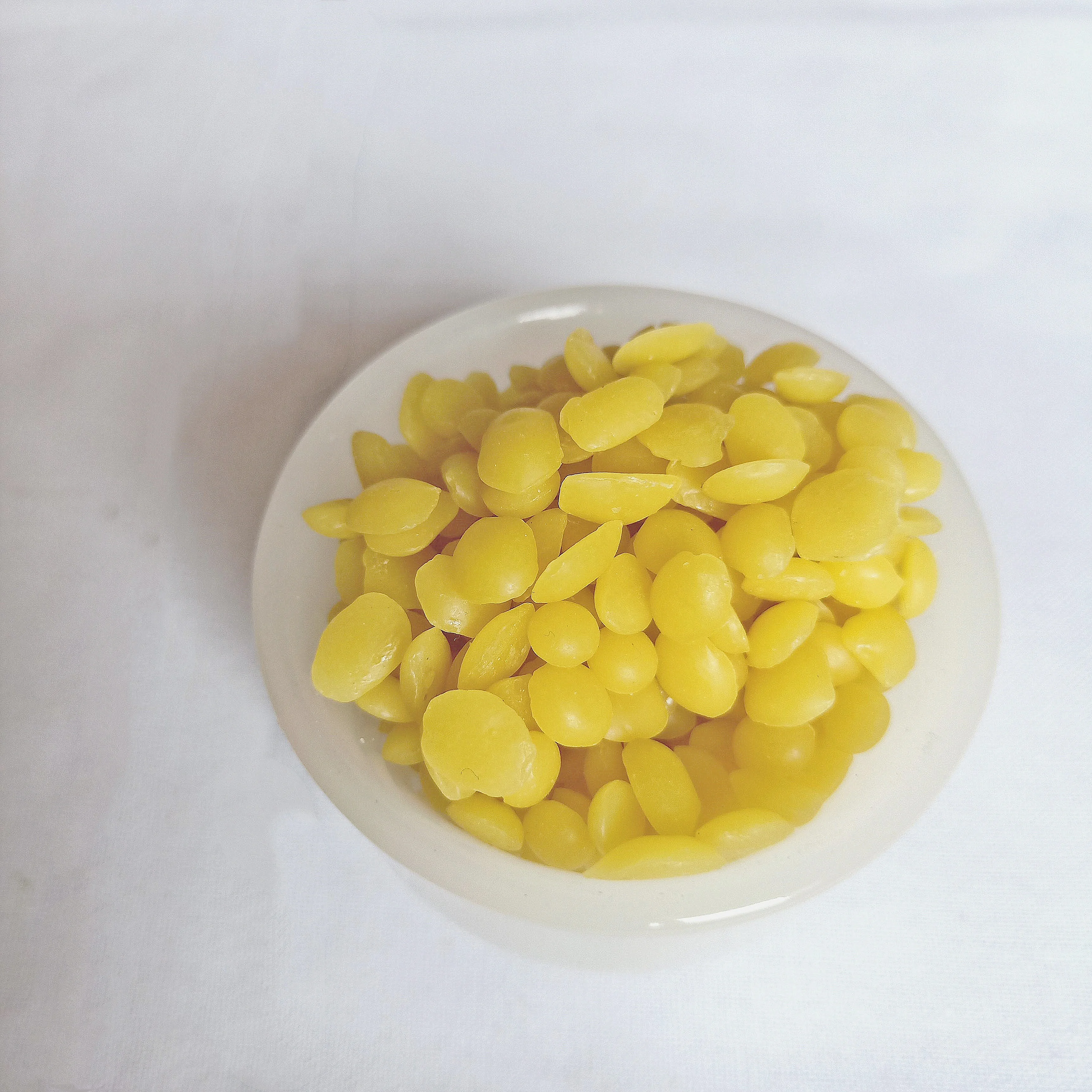 Natural yellow beeswax supplier from China with best price