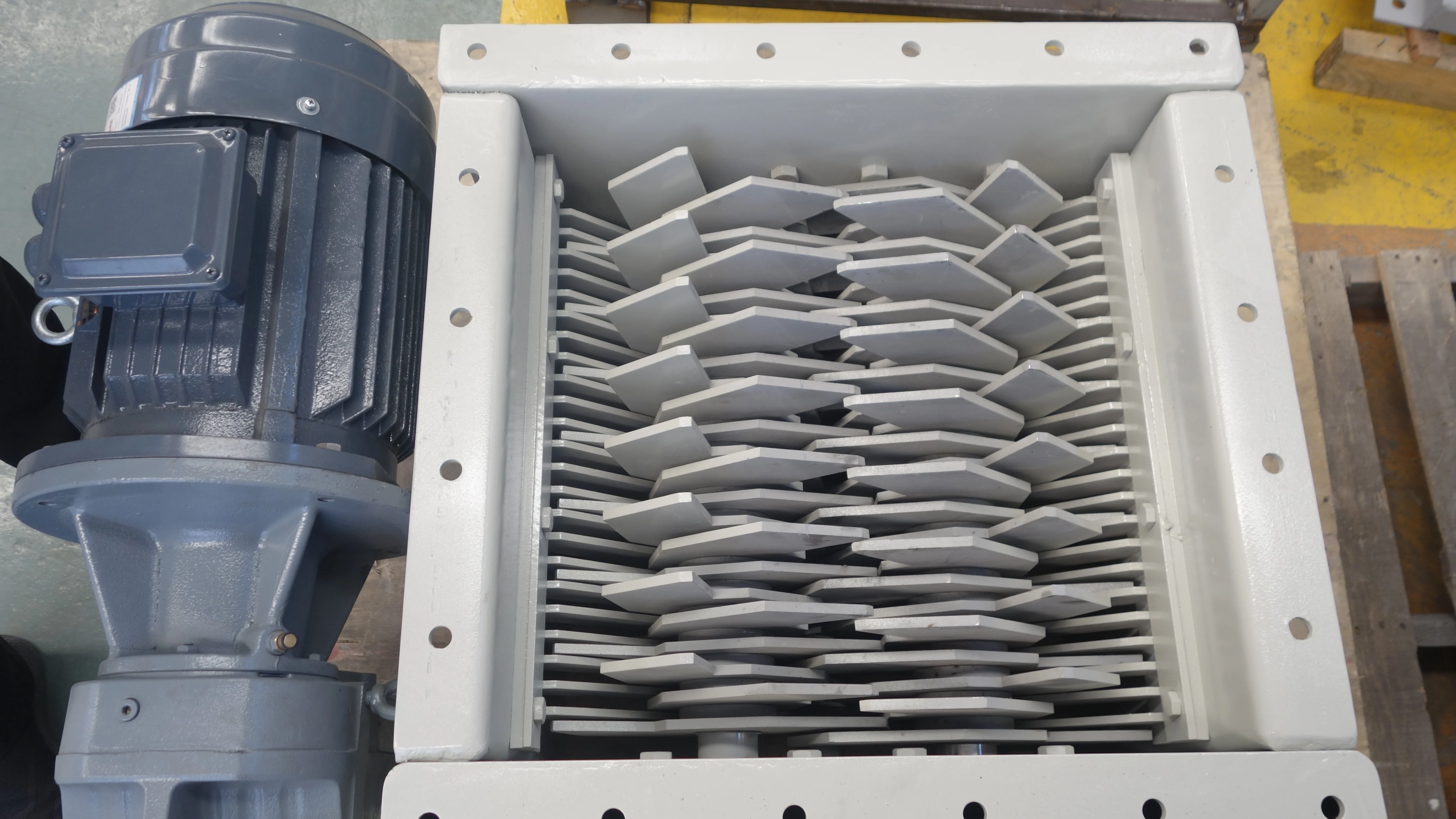 Stone Crusher Lump Breaker Delumper DLP manufacturers