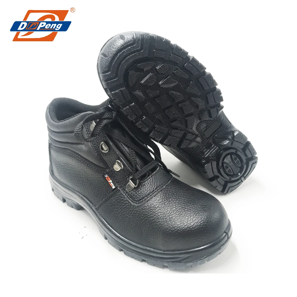 Dark green nubuck leather work safety shoes electrical shock proof safety shoes Qatar