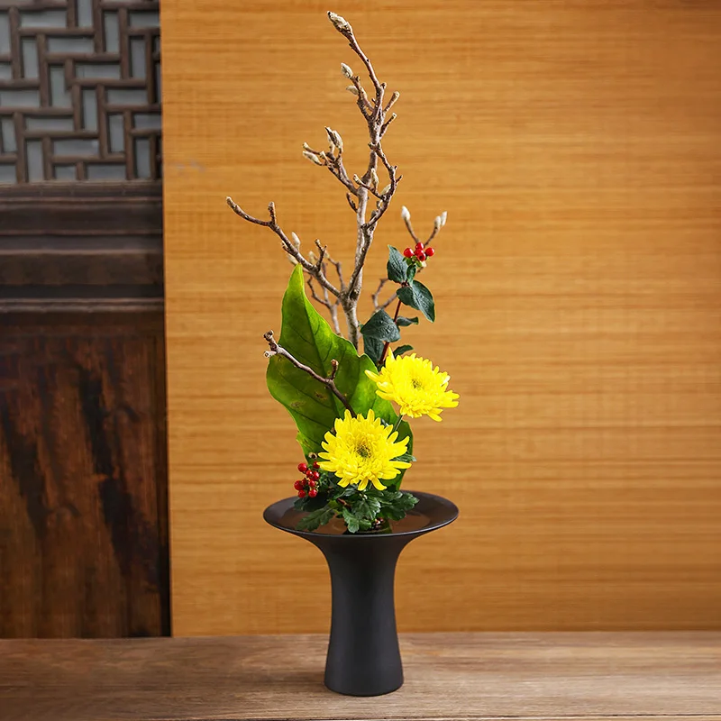 Japanese style Chifang waist tied ceramic vase Jianshan flower arrangement vessel