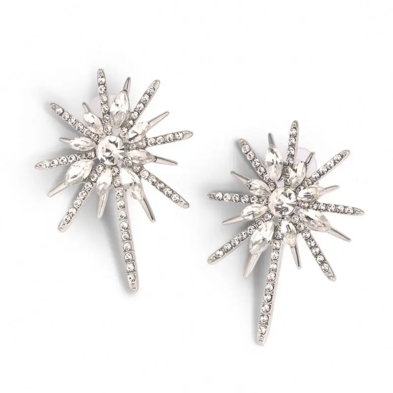 2022 hot   Products Hot Selling  Fashion White Crystal Earring Stud Earring Cute Snowflake Earrings For Women Star Jewelry