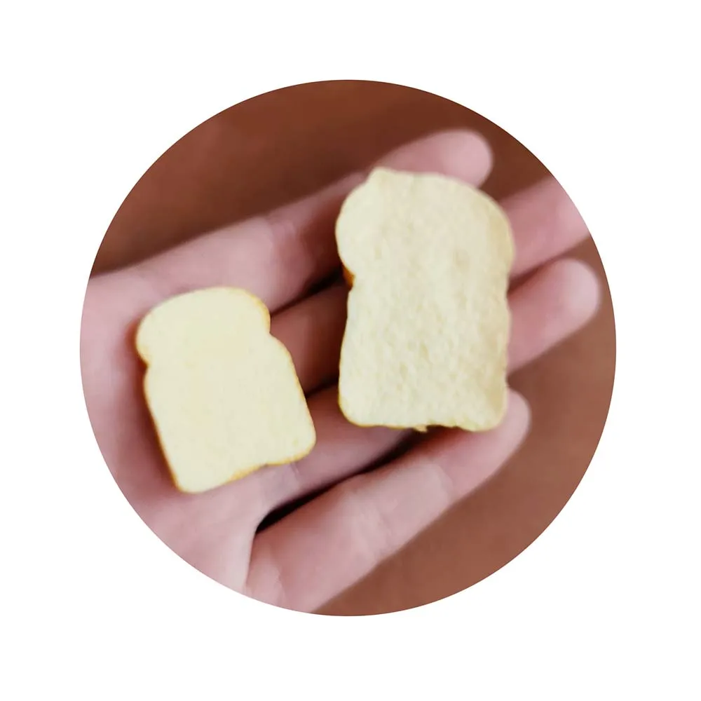 Bread Mini Charm Mini Toast Model Anti-Fade Fine Workmanship Simulated Creative Eye-catching Decorate Resin Toast Miniature