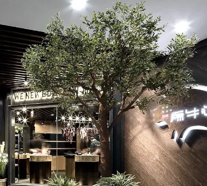 Easy-to-Preserve Artificial Olive Tree and Big Plants Plastic Palm with Plastic Leaf Features Fake for Landscaping