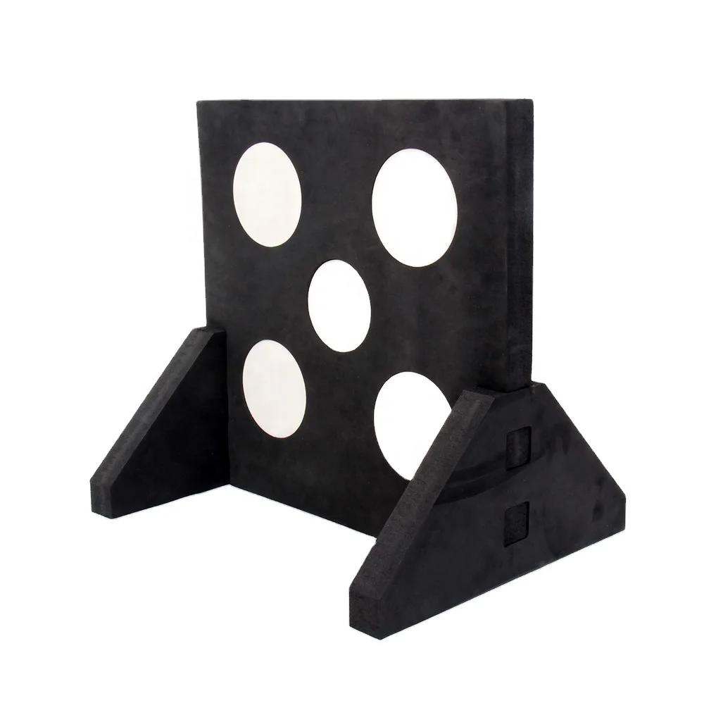 Combat game use five spots archery target