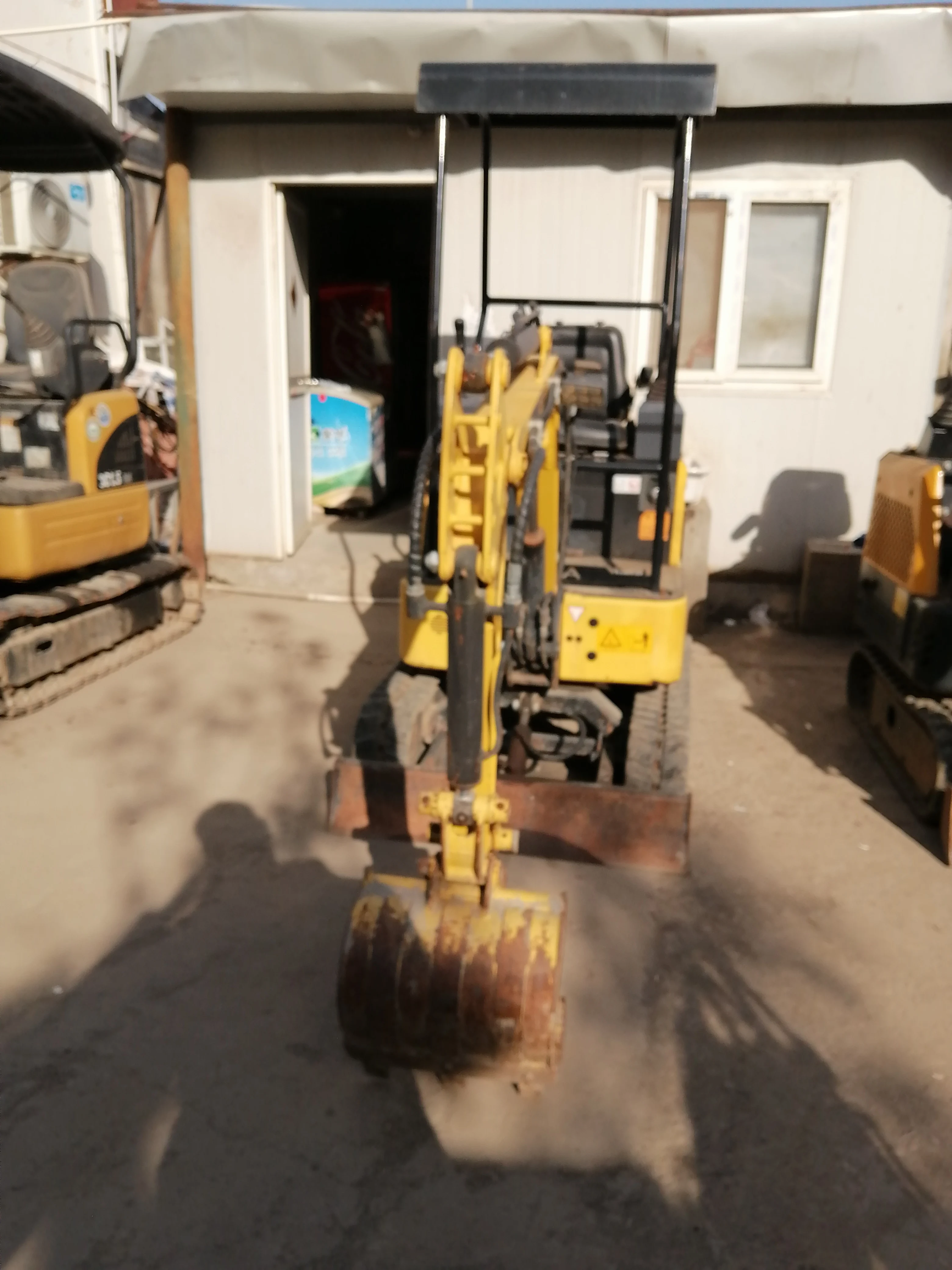 Second hand komastu pc15 pc30 pc35 pc40 pc55 mini excavator Japan 90% new cheap price good quality Komatsu micro used pc15