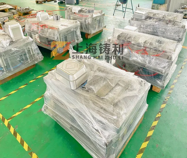 Hydraulic press machine of the aluminum foil containers