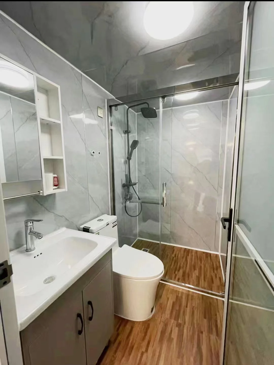 Portable Capsule Housing Homestay Mobile Homes Modular Prefab House Home