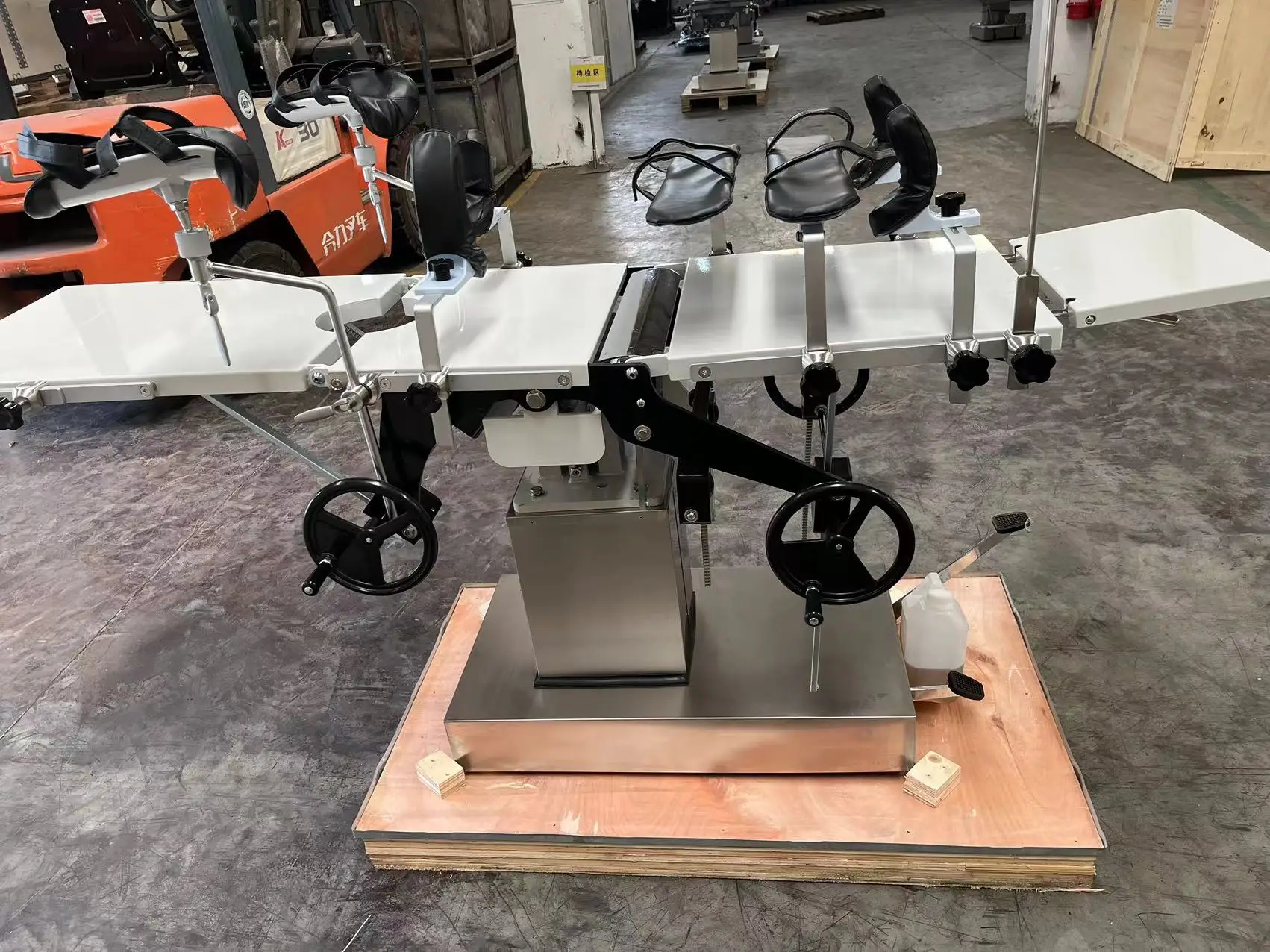 Hospital furniture hydraulic operation side controlled 3001 surgical bed OT operating table