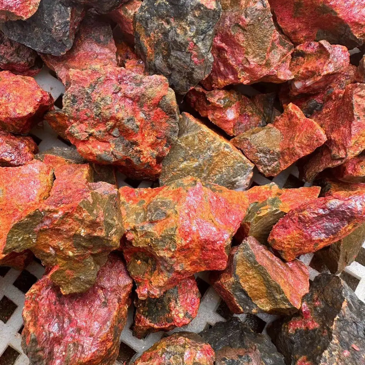 Wholesale natural high quality red realgar and orpiment raw stone for sale