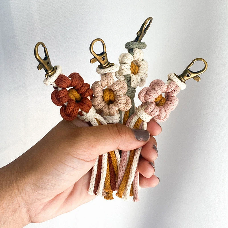 Woven Macrame Boho Bohemian Daisy Flower Tassels Keychain Handmade Crochet Flower Key Chains Handbag Fashion Pendants & Charms