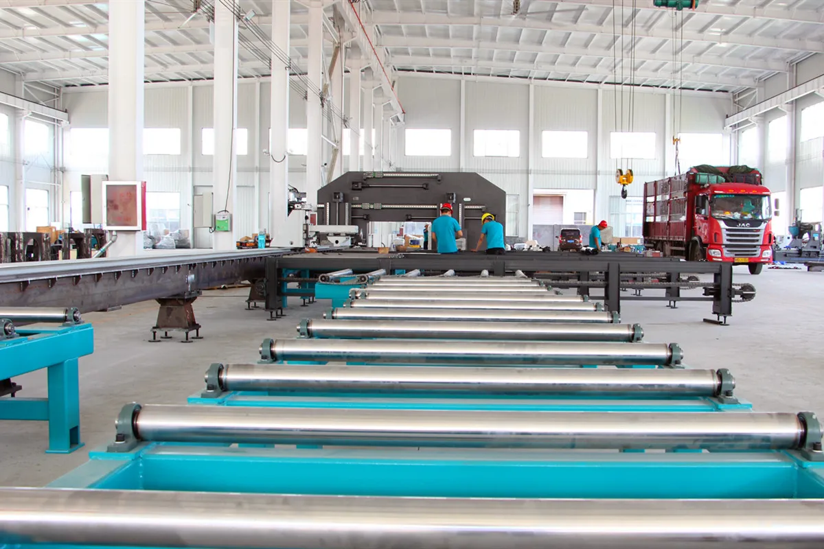  Фрезерный сверлильный станок CNC H