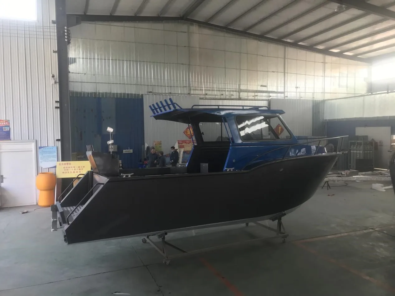Manufacturer Direct Sales 7.5m length High-Quality Aluminum Alloy Yacht/ Boat For Sea Sailing