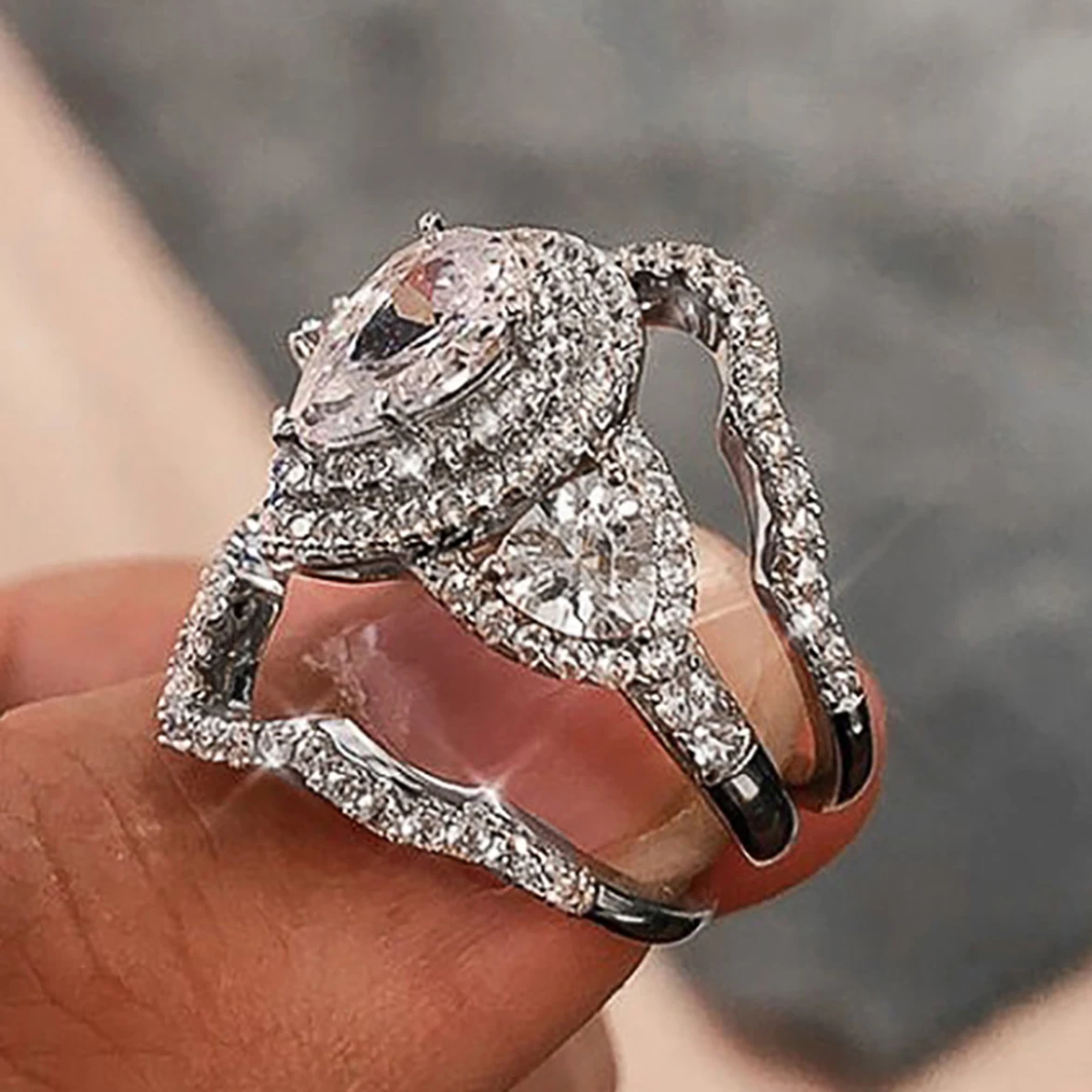 CAOSHI Factory Gorgeous Dazzling Pear Crystal Imitated Diamond 3Pcs Set Rings For Luxury Women Wedding Silver Plated Rings OEM