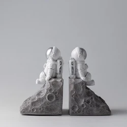 Simple creative home decoration astronaut character bookend bookcase office decoration ornaments