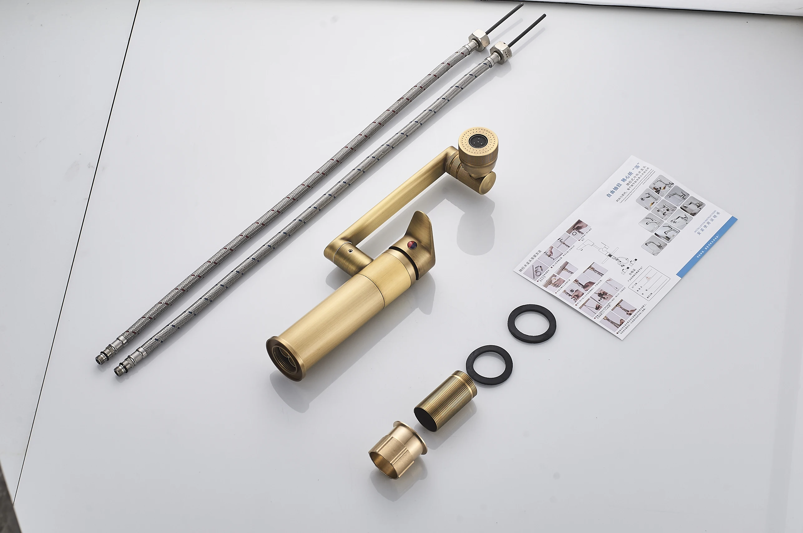 2024 New High Quality Basin Faucets Brass Bathroom Sink Faucet 360° Rotation Water Tap Modern Hot and Cold Water Mixer Taps