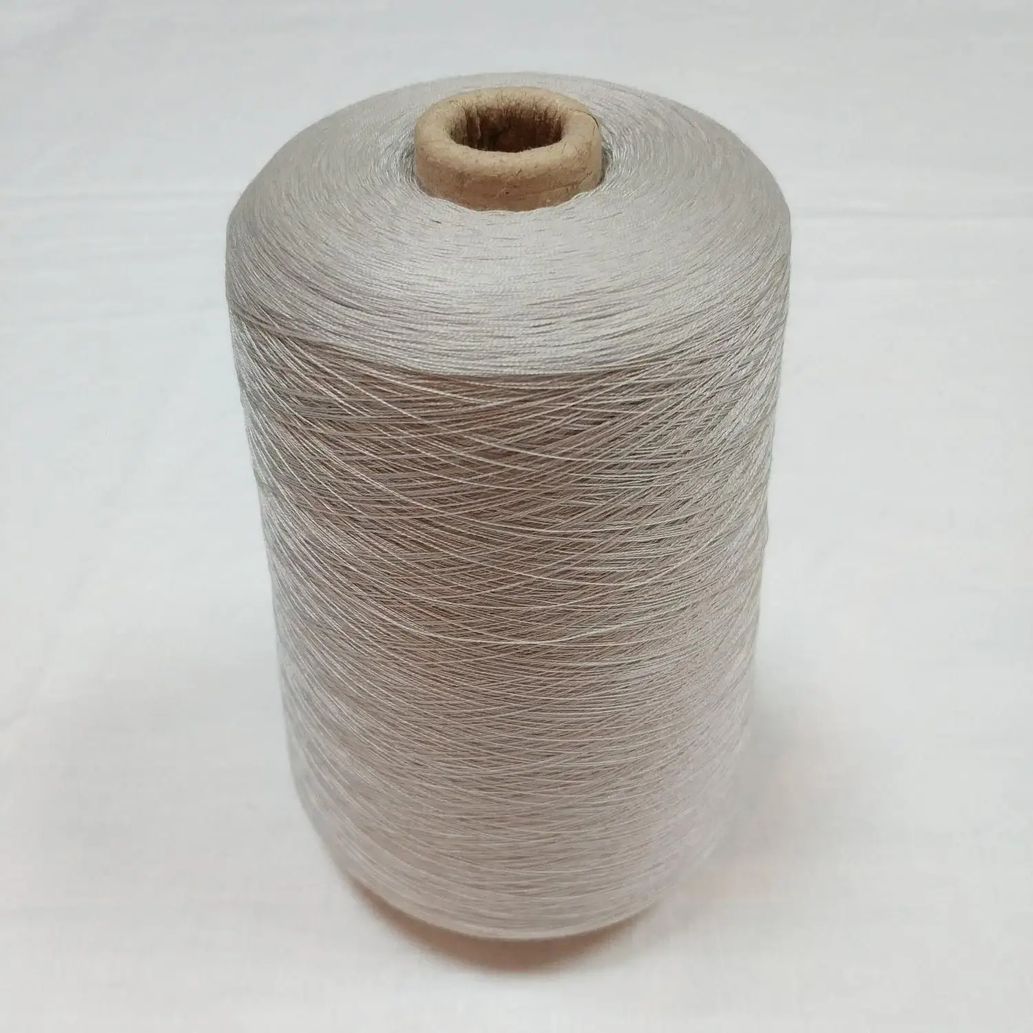 100% Mulberry spun silk yarn,Hot selling, in stock.2/60Nm.Natural fiber, pollution-free