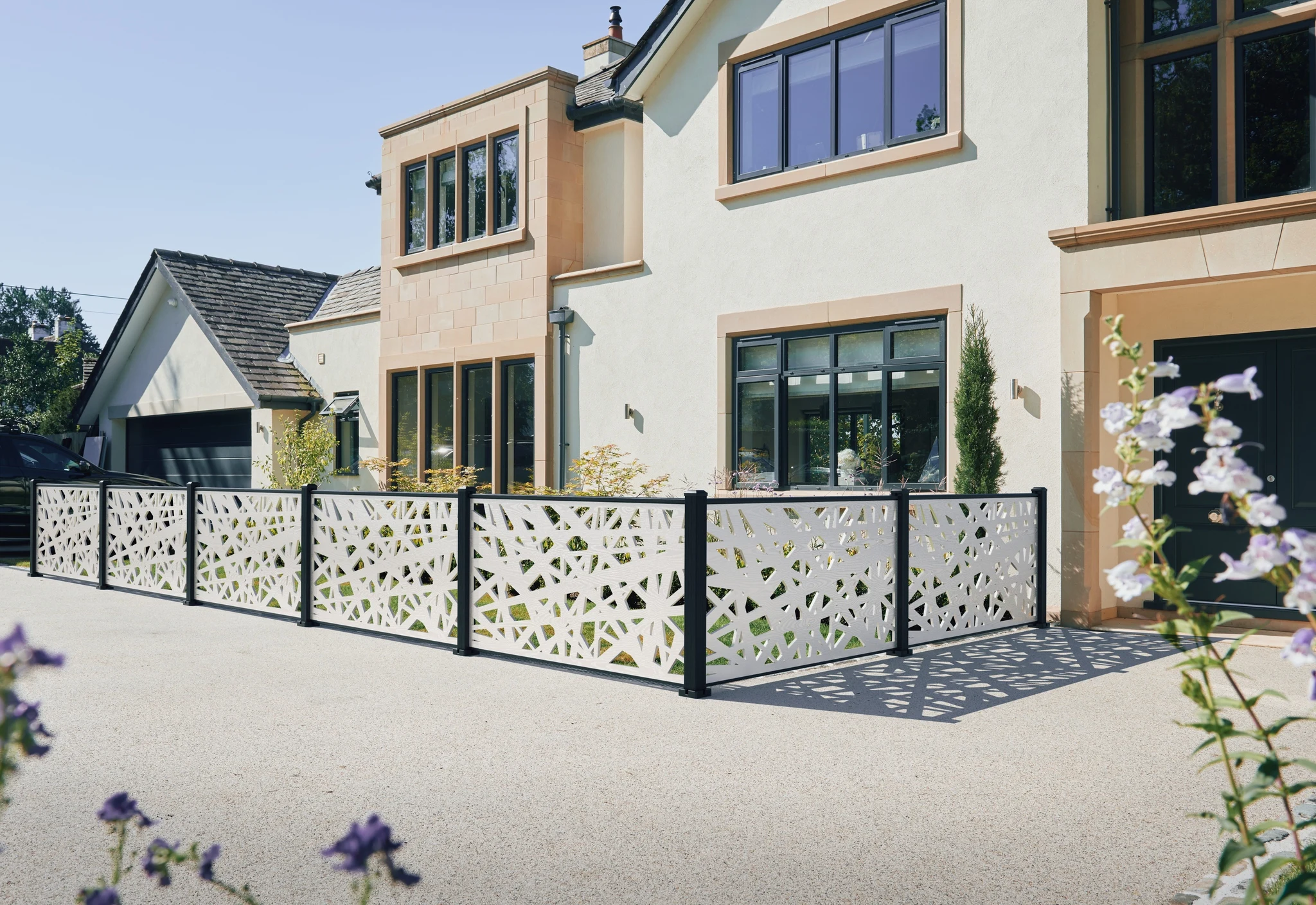 High-quality Wood Plastic Composite Garden Screens Room Divider Wpc Wall Decoration